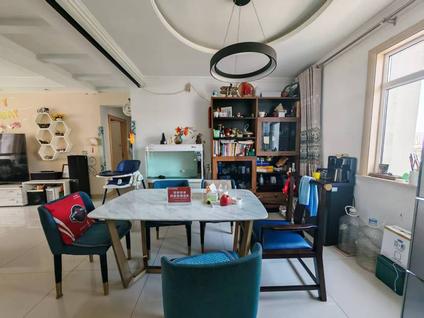 北京省委小区3室2厅138平低楼层/共32层