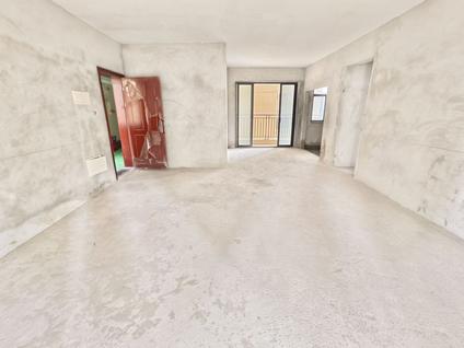 江门鹤山新华城4室2厅138平中楼层/共28层