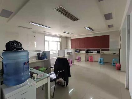 西宁紫荆花园3室2厅174平高楼层/共31层