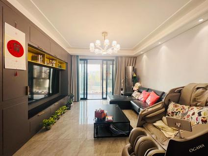 北京保利香颂4室2厅140.67平低楼层/共13层