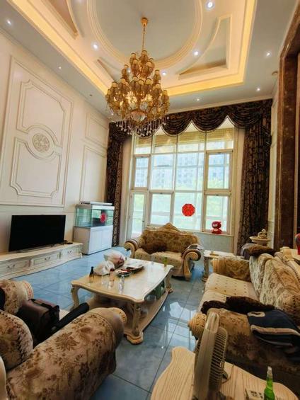 北京天成郡府(东区)6室2厅368平低楼层/共32层