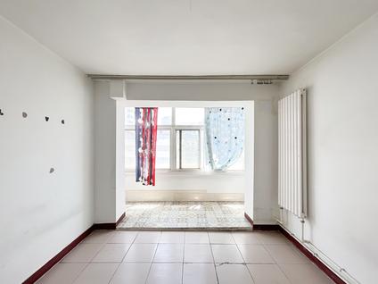 北京建行家属院(广场南口)2室2厅73.5平高楼层/共8层