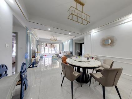 株洲华晨格林水岸4室2厅142.32平中楼层/共28层