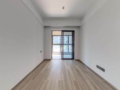 海口仁恒海棠公园无界4室2厅158.17平低楼层/共24层