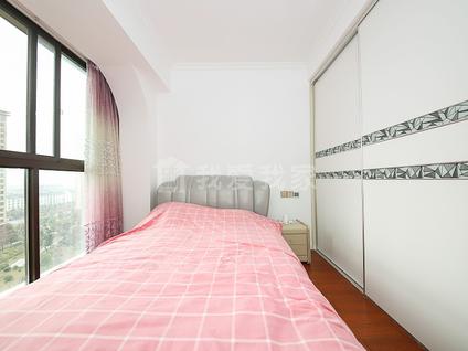 苏州中铁诺德誉园4室2厅134.5平中楼层/共27层