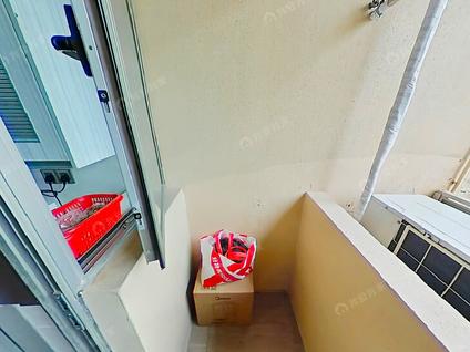 上海碧云钻石酒店公寓2室2厅132.45平中楼层/共24层