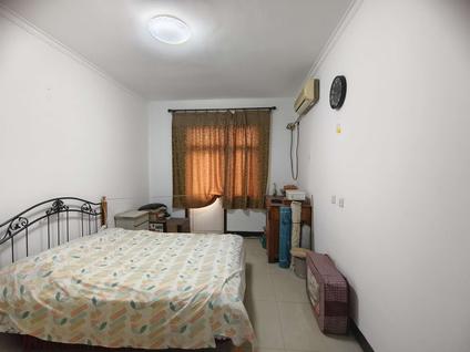 北京百货小区3室1厅81平中楼层/共4层