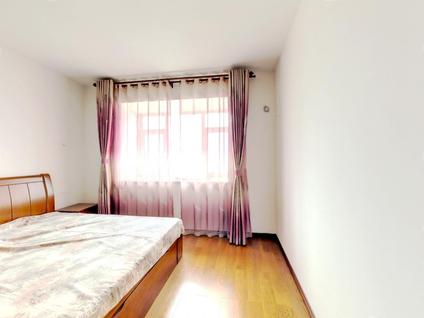 北京银河明珠3室2厅144.81平高楼层/共18层