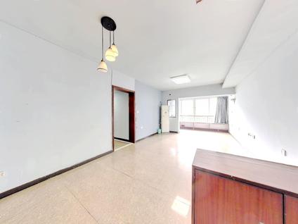 东莞阳光大厦3室1厅115平中楼层/共11层