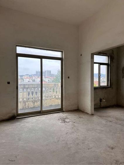 北京翡翠香堤5室3厅305平低楼层/共3层