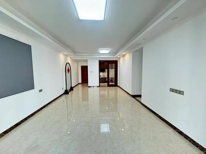 北京星海湾3室2厅108平中楼层/共33层