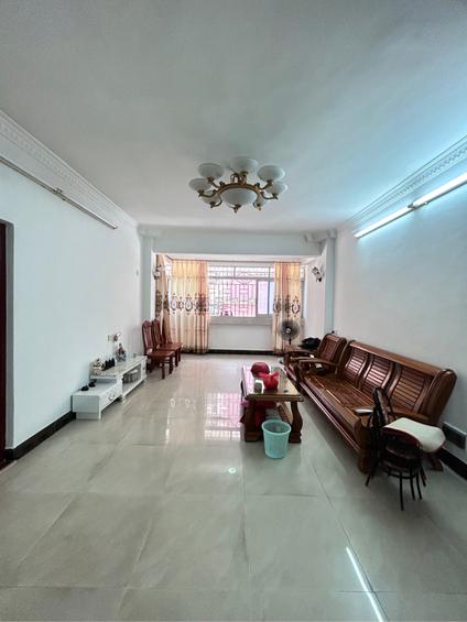 北京北郊路4室2厅118.33平低楼层/共8层