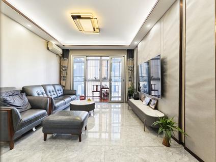 深圳桃源居3室2厅94平低楼层/共18层