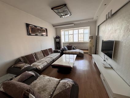 北京嵩县扶贫办家属院3室2厅150平中楼层/共6层