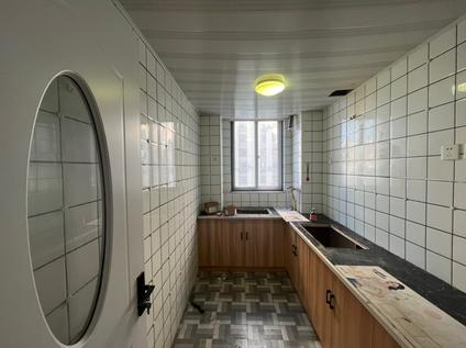 北京浦航新城中城苑2室2厅80平低楼层/共18层