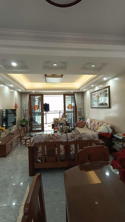 河源宝豪御龙湾二期4室2厅118平中楼层/共25层