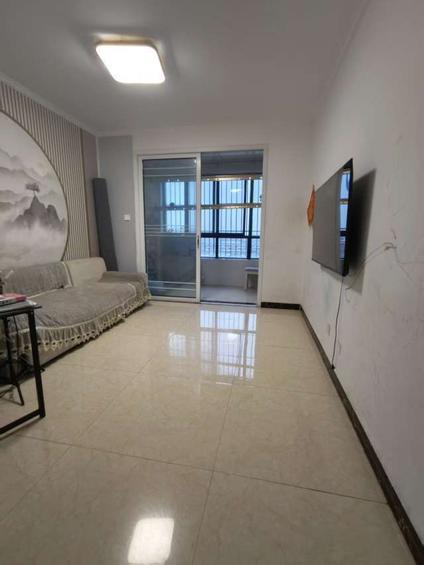 北京宏泰世纪城2室2厅92平中楼层/共26层