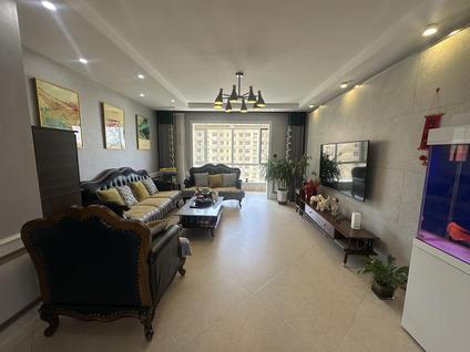 北京金川名邸4室2厅190平高楼层/共18层