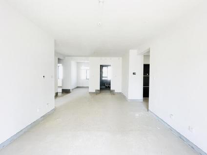 北京绿地IFC中央公馆B11地块4室2厅138平高楼层/共15层