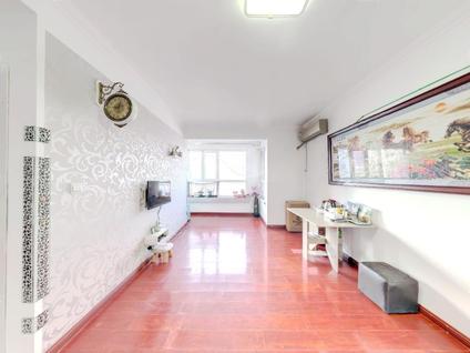 哈尔滨悦城1室1厅72平低楼层/共32层