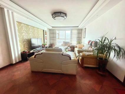 北京金座豪庭3室2厅158平中楼层/共34层