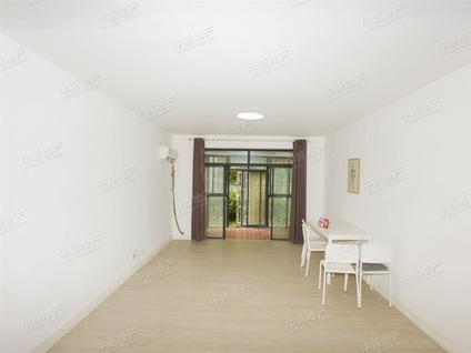 上海京城大厦3室2厅136.47平低楼层/共28层