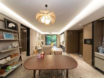 北京中海建国里2室2厅126.22平低楼层/共36层