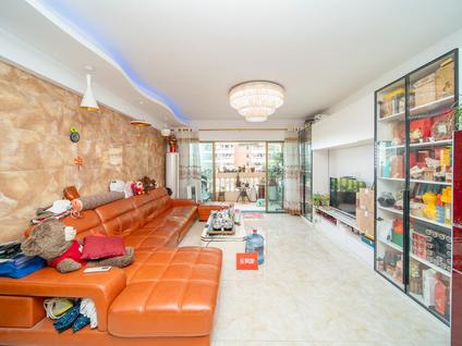 江门嘉悦名都名校1号5室2厅140平中楼层/共18层