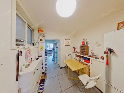 北京东黄城根南街2室1厅58.3平高楼层/共6层