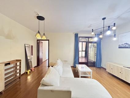 北京翡翠明珠1室1厅71.79平低楼层/共33层