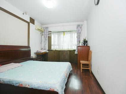 北京潞河名苑(北区)3室1厅138平中楼层/共6层