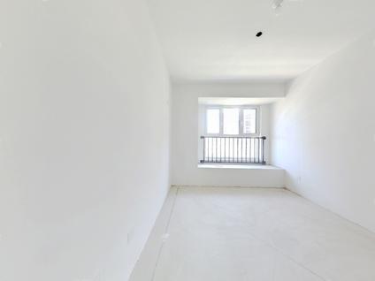 青岛中铁世博城(逸海南区)3室1厅112平中楼层/共18层