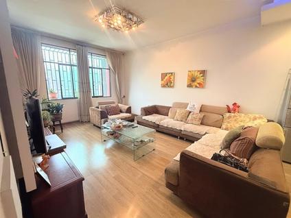 北京滨河花园3室2厅140.67平中楼层/共6层