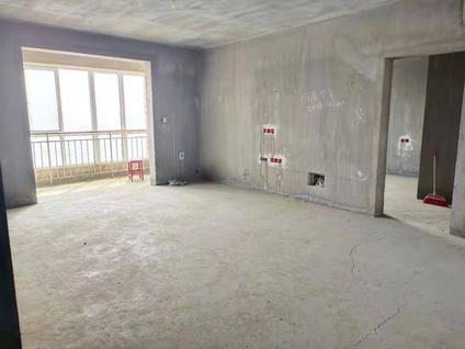 新乡馨华佳苑4室2厅170平中楼层/共26层