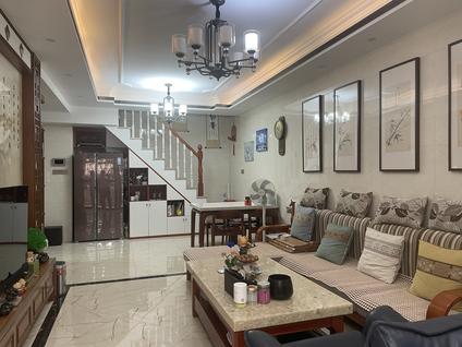 厦门建发中央天悦4室2厅121.95平低楼层/共32层