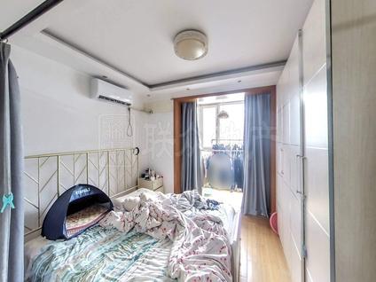 北京瑞丽江畔(南区)1室1厅56.29平中楼层/共14层