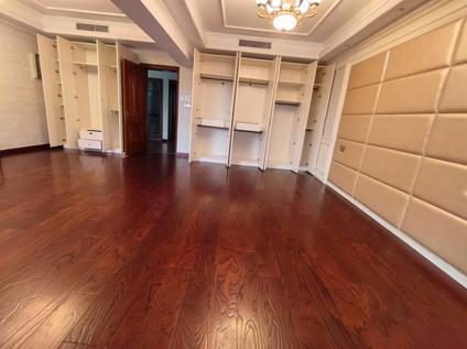 北京汇龙国际花园(别墅)5室2厅270平低楼层/共1层