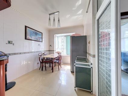 北京昌茂澳洲园5室2厅174平高楼层/共7层