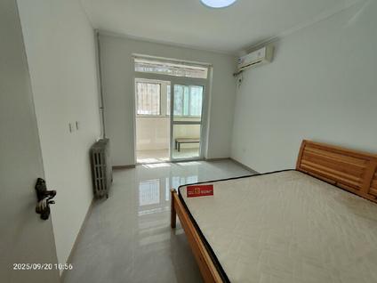 北京北城根3室2厅103.94平低楼层/共6层