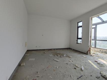 北京绿地湖语墅5室2厅422.54平低楼层/共3层