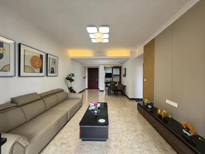 北京骏景湾品峰3室2厅95平低楼层/共33层