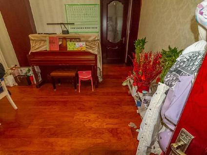 北京山东省新华书店宿舍2室1厅81平低楼层/共5层
