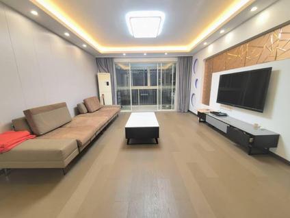 北京新港名兴花园3室2厅139平中楼层/共18层