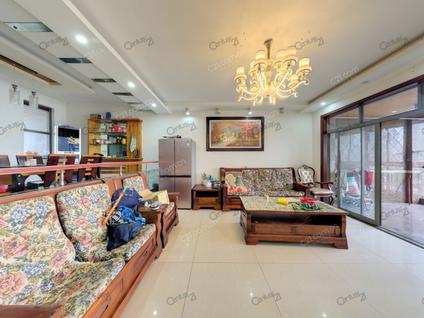 重庆天骄美茵河谷4室2厅168.31平中楼层/共18层