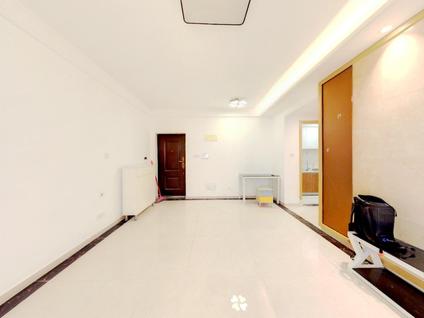 海口现代美居1室1厅63.15平低楼层/共18层