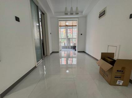 北京二中小区3室2厅132平低楼层/共6层