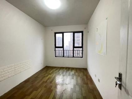 北京中山首府3室2厅134.51平低楼层/共18层