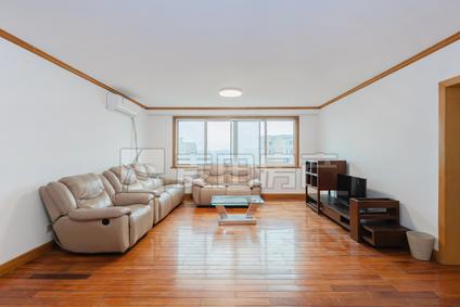 北京世纪城(远大园四区)3室2厅137平高楼层/共19层