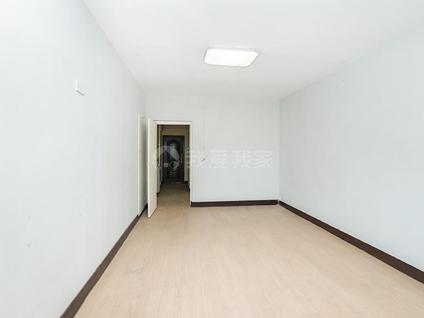 北京城建兴捷物业公司七号院1室1厅44.44平低楼层/共18层