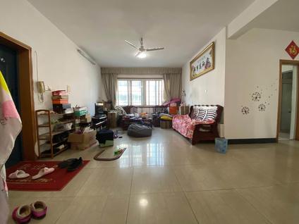 南昌洛阳东路住宅小区3室2厅136.95平中楼层/共8层